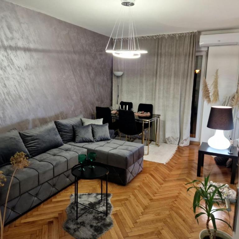 CENTAR - One-Bedroom Apartment - 1