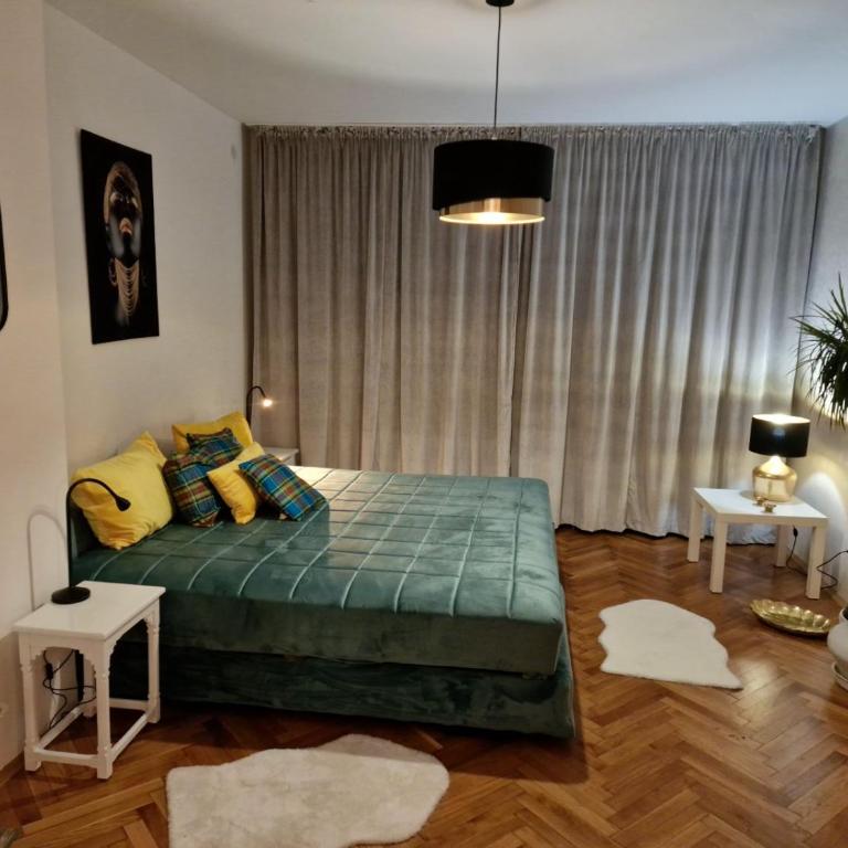 CENTAR - One-Bedroom Apartment - 12