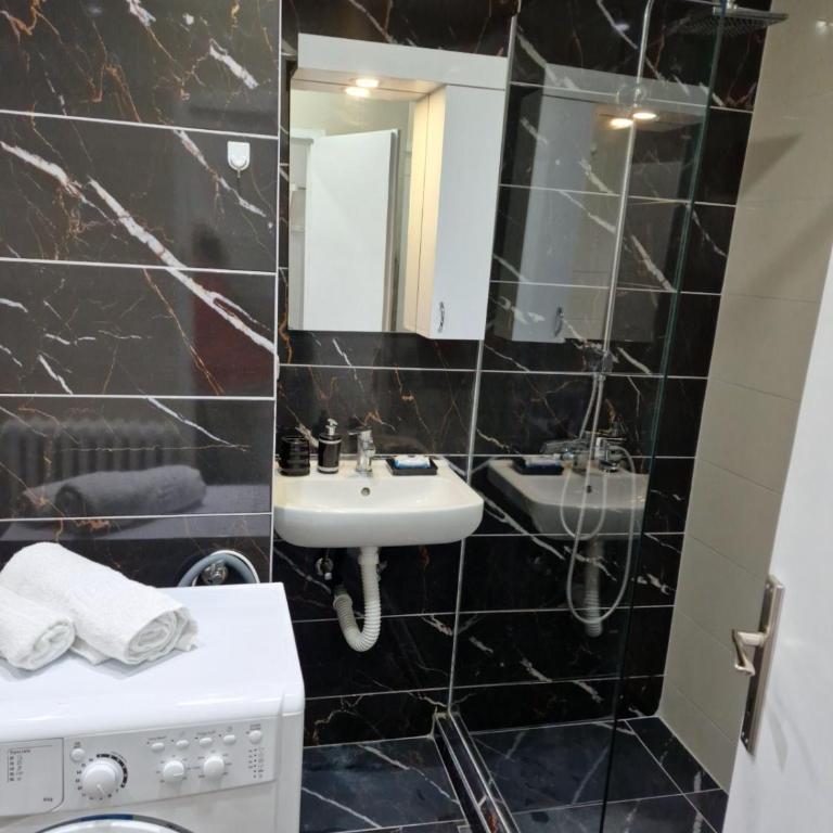 CENTAR - One-Bedroom Apartment - 9