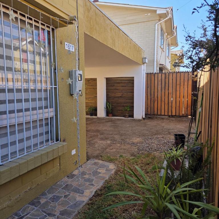 House with patio and parking - Two-Bedroom House - 8