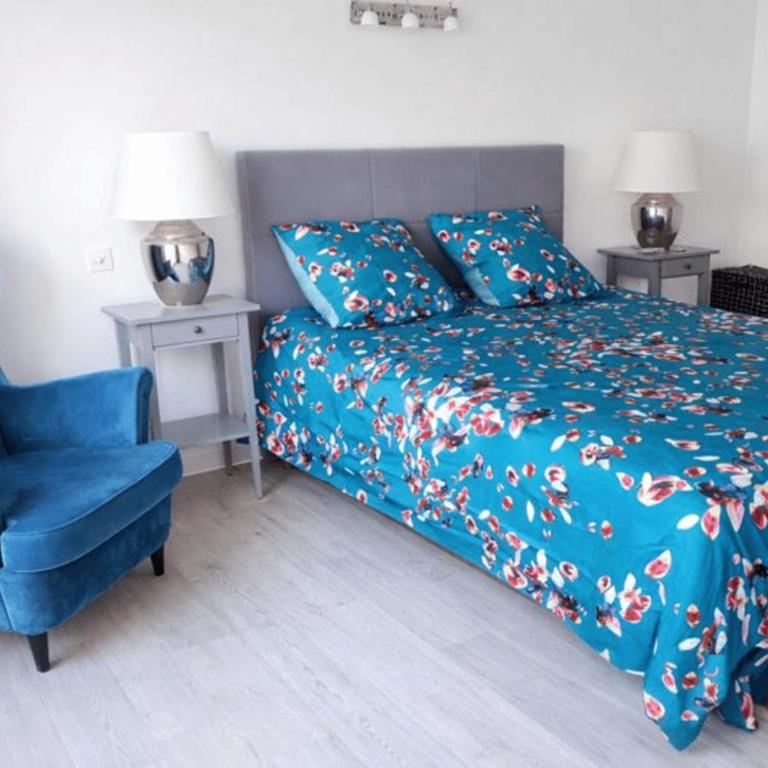 Appartement lumineux 180 m2 - 4 chambres -Hypercentre - proximité tramway - Appartement - 13