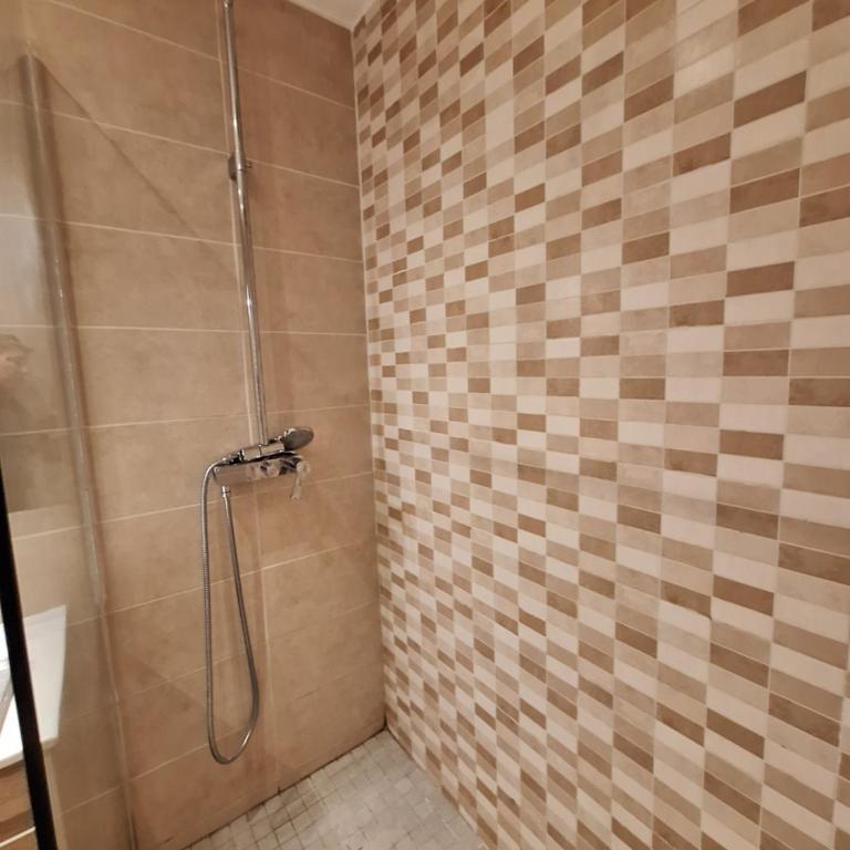 Grand studio dans le centre historique - Apartamento de 1 dormitorio - 3