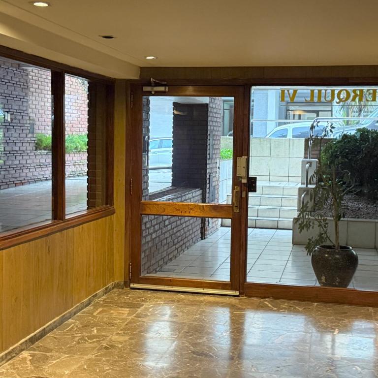 Departamento de 3 ambientes a pasos de Playa Varese - Apartamento de 2 dormitorios - 2