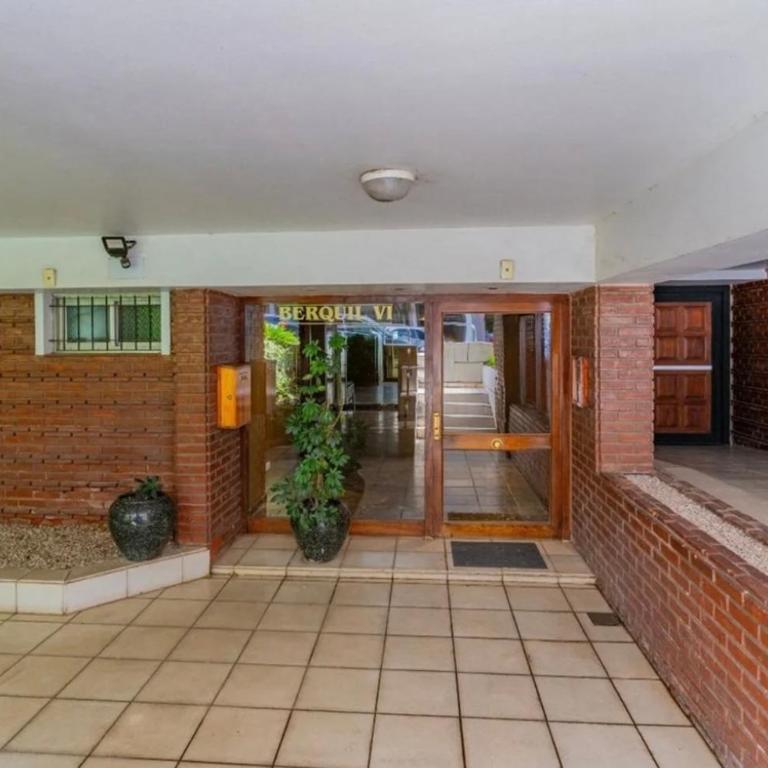 Departamento de 3 ambientes a pasos de Playa Varese - Apartamento de 2 dormitorios - 7