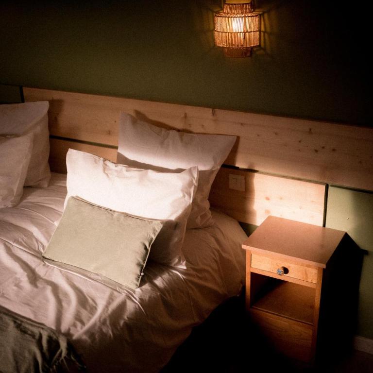 La Ferme du Veyre - Chambre Quadruple avec Salle de Bains Privative - 8