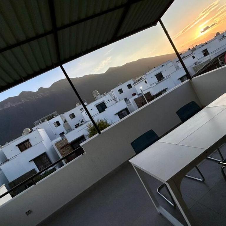 Casa Valle de Cumbres 4 habitaciones Facturamos - Four-Bedroom House - 31