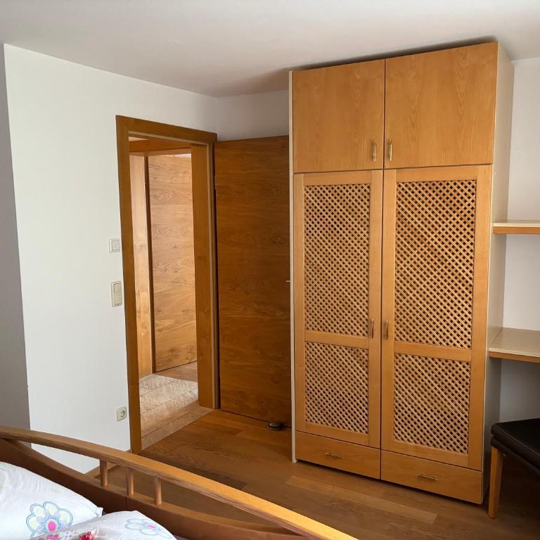 Ferienwohnung Mayrhofer - Apartment mit 3 Schlafzimmern und Balkon - 8