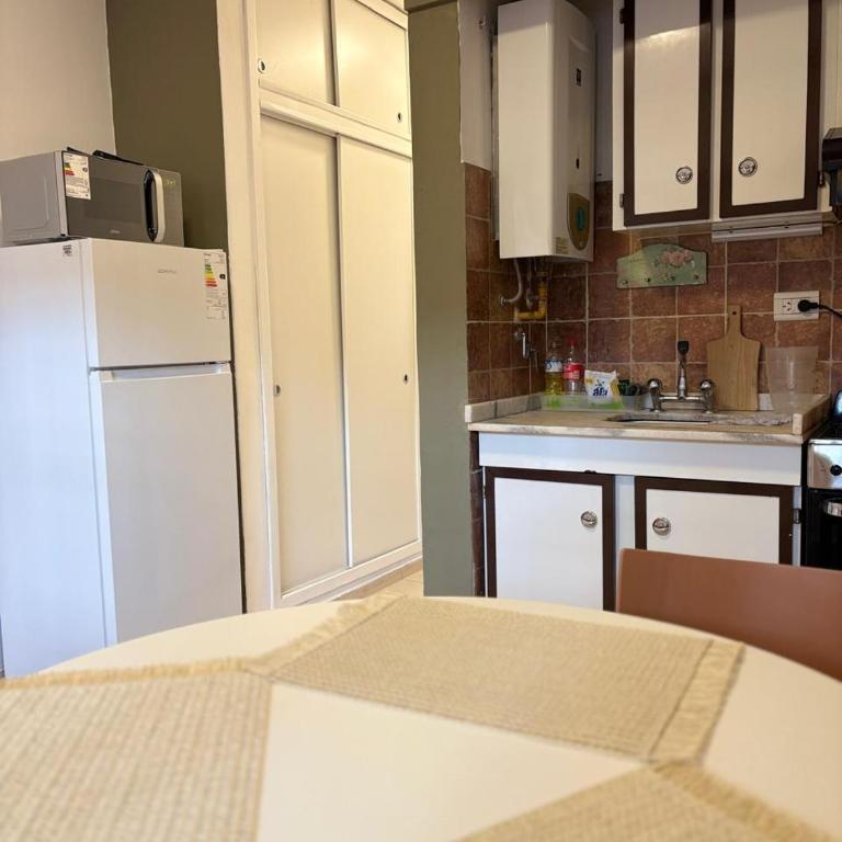 Departamento Peatonal de Carlos Paz con Terraza Exclusiva - Apartamento de 1 dormitorio - 2