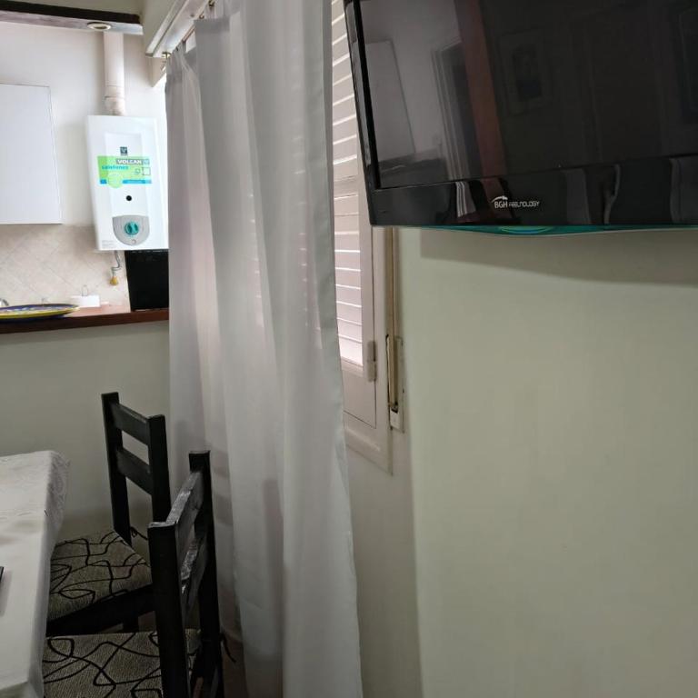 Depto de 2 ambientes a 1 cuadra de plaza Colón y 2 de la playa - One-Bedroom Apartment - 2