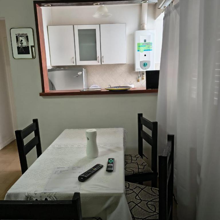 Depto de 2 ambientes a 1 cuadra de plaza Colón y 2 de la playa - One-Bedroom Apartment - 8