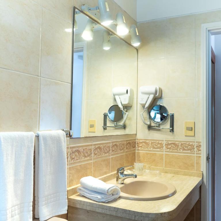 Salto Grande Hotel - Suite with Terrace - 7