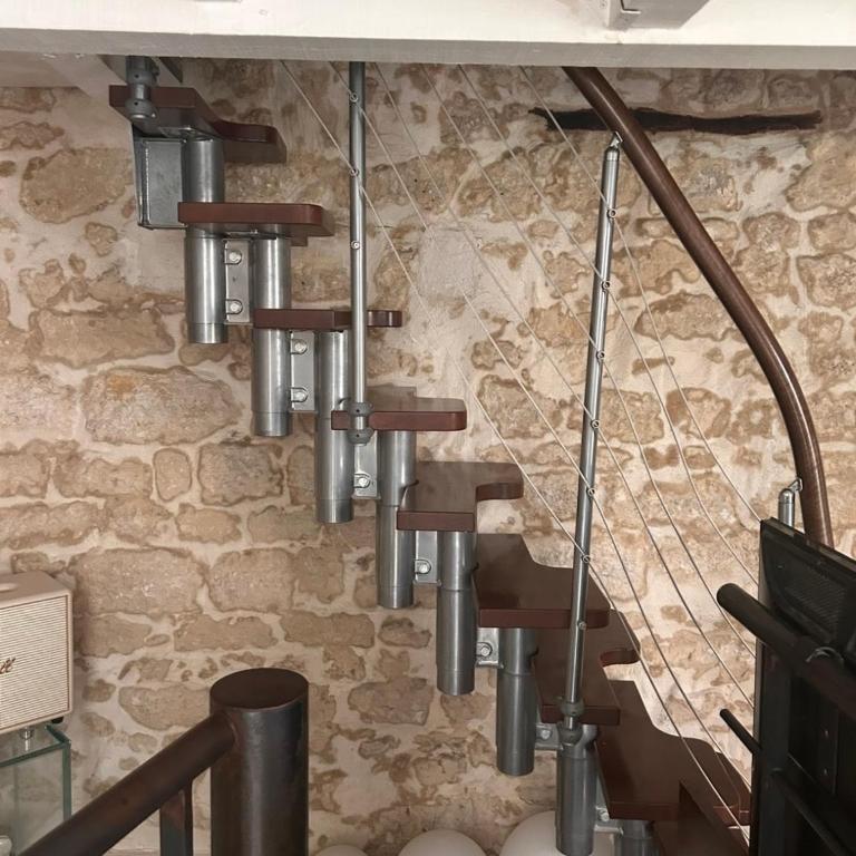 ATELIER D artiste sur L Ile Saint Louis - Appartement 2 Chambres - 19