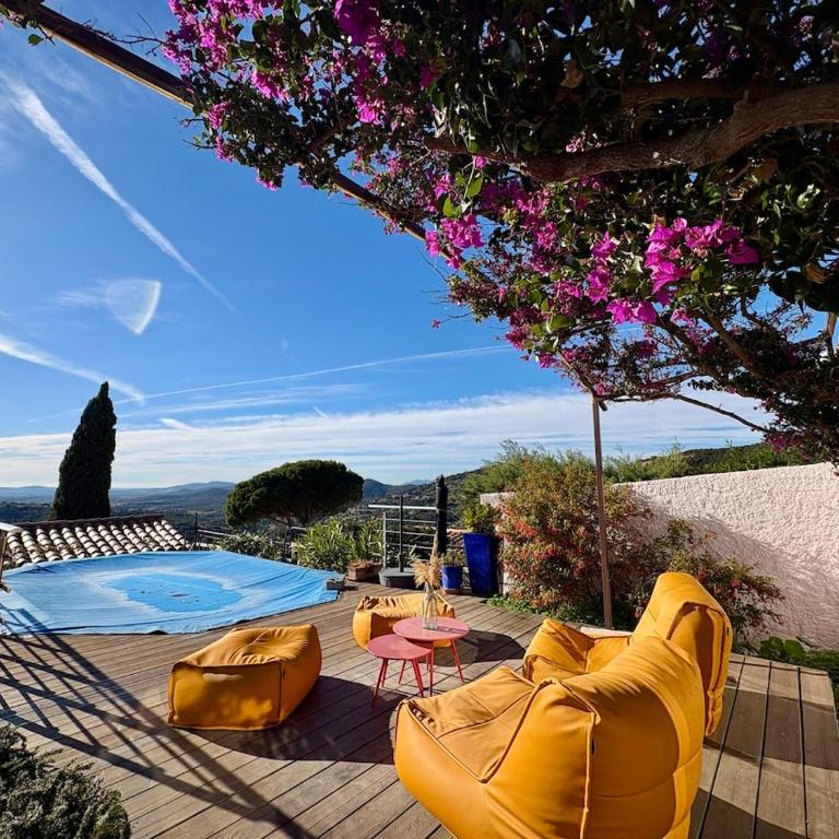 Charmante maison avec piscine et vue d'exception - Maison 2 Chambres - 63