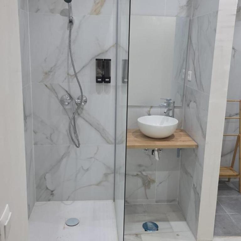 Casa Azahar de Cuna 21 l City Center - Habitación Doble - 9