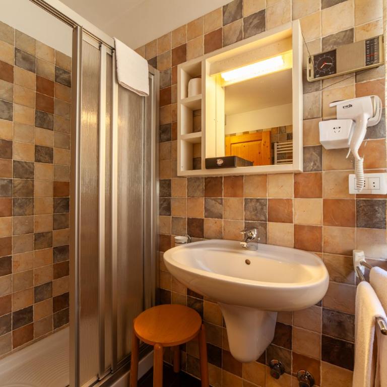 Residenza Bagni & Miramonti - Appartamento con 2 Camere da Letto - 4