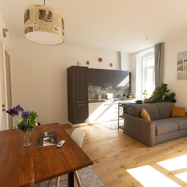 Apartment in the Center of Trieste - Appartamento con 1 Camera da Letto - 12