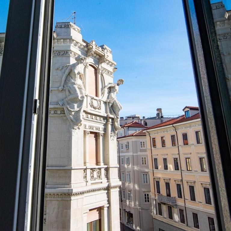 Apartment in the Center of Trieste - Appartamento con 1 Camera da Letto - 39