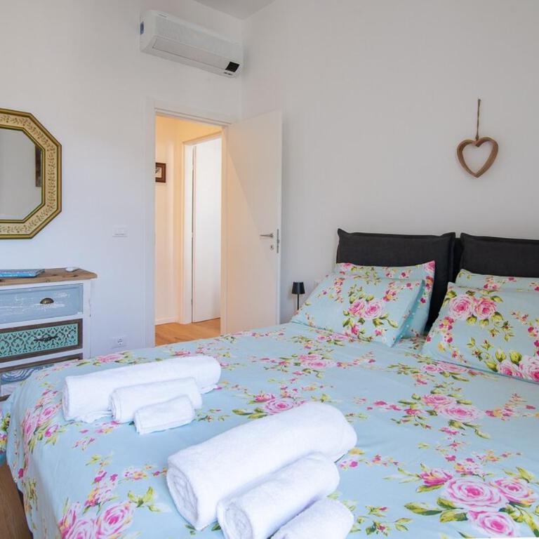 Apartment in the Center of Trieste - Appartamento con 1 Camera da Letto - 2