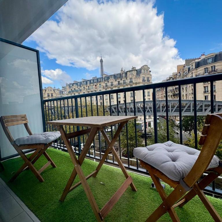 Typical Parisian apartment with balcony, Eiffel Tower - Appartement 1 Chambre - 5