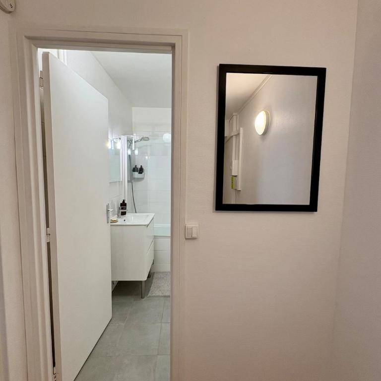 Typical Parisian apartment with balcony, Eiffel Tower - Appartement 1 Chambre - 7