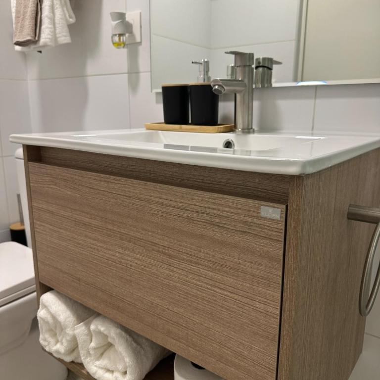 Warm Studio Ñuñoa - Metro Santiago L3 Equipped Connected - One-Bedroom Apartment - 22
