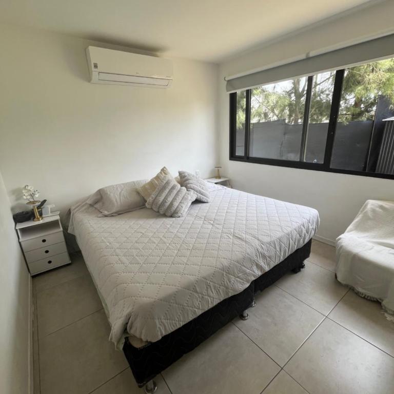 Hermosa casa en barrio privado Punta del Este - Three-Bedroom House - 17