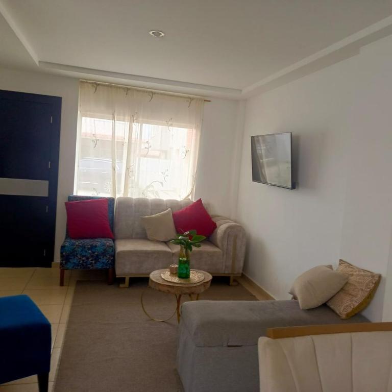 urbanización ceibo real - Three-Bedroom House - 7
