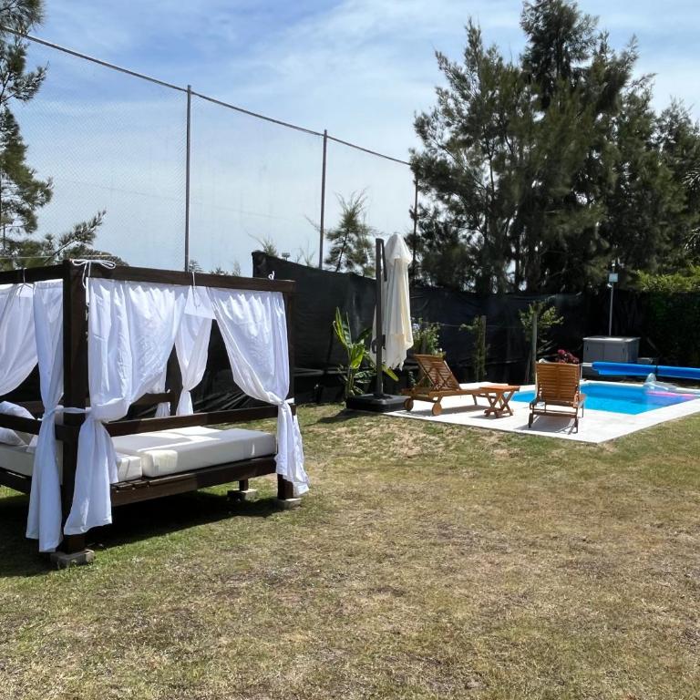 Hermosa casa en barrio privado Punta del Este - Three-Bedroom House - 23
