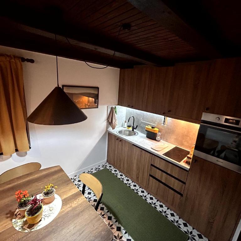 Wellness house Svjetlost - Three-Bedroom House - 17