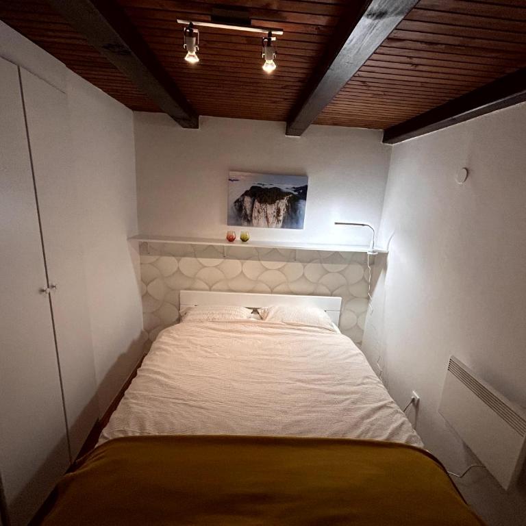 Wellness house Svjetlost - Three-Bedroom House - 27