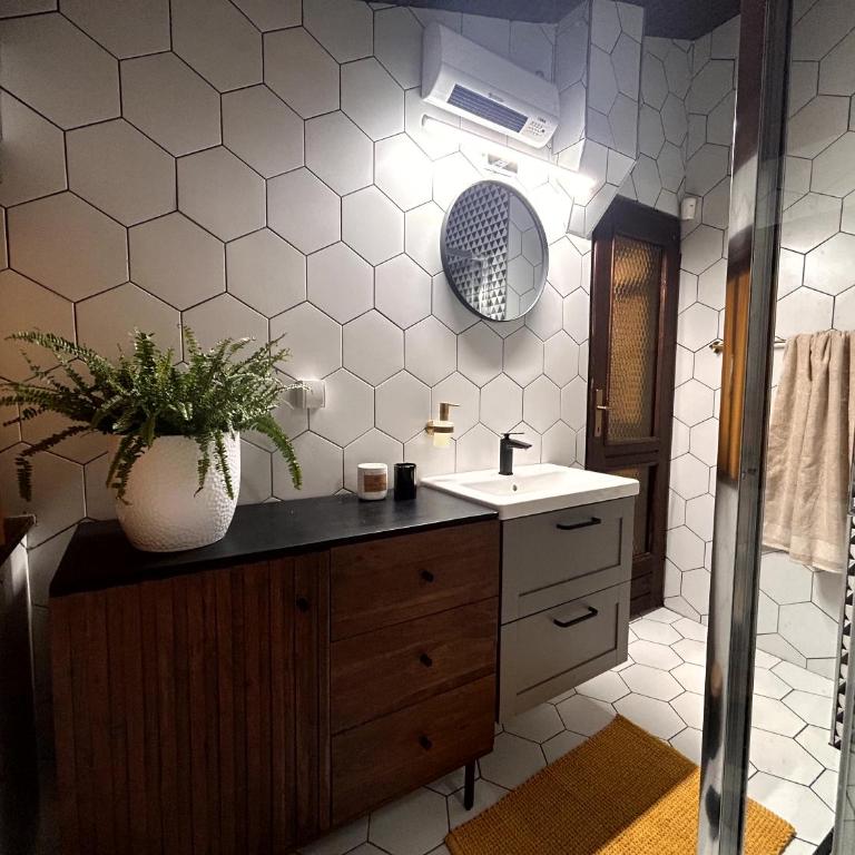 Wellness house Svjetlost - Three-Bedroom House - 34