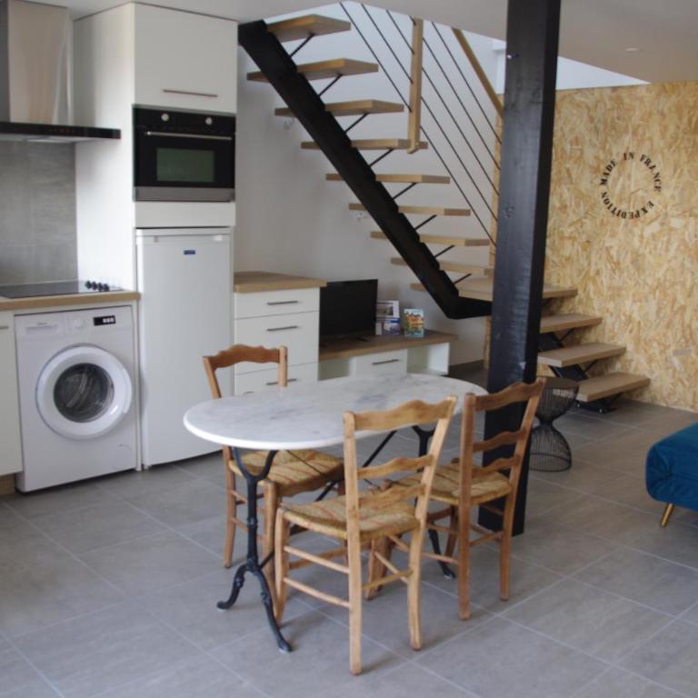Loft près de la gare et proche du centre ville - Maison 1 Chambre - 12