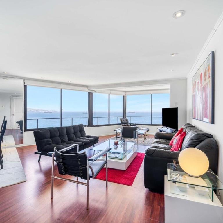 Ocean Stay Apartment with Ocean View in Viña Del Mar - Three-Bedroom Apartment - 1
