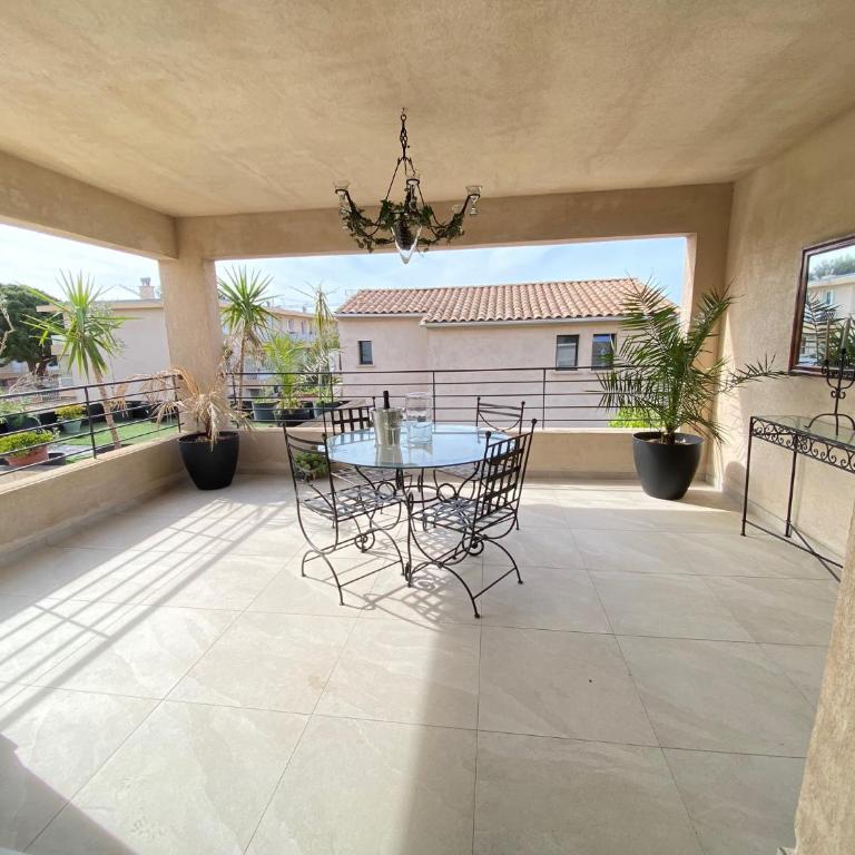 Duplex Sanary avec terrasses - Two-Bedroom Apartment - 2