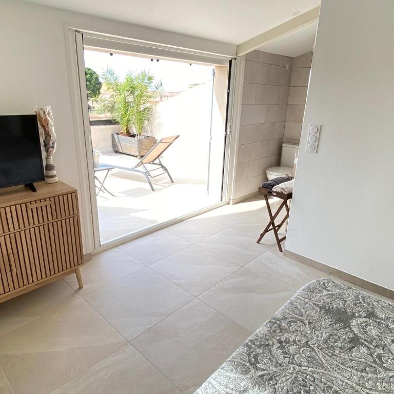 Duplex Sanary avec terrasses - Two-Bedroom Apartment - 5