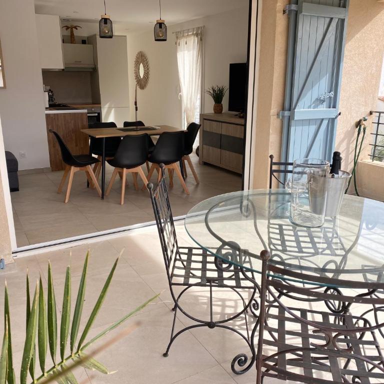 Duplex Sanary avec terrasses - Two-Bedroom Apartment - 7
