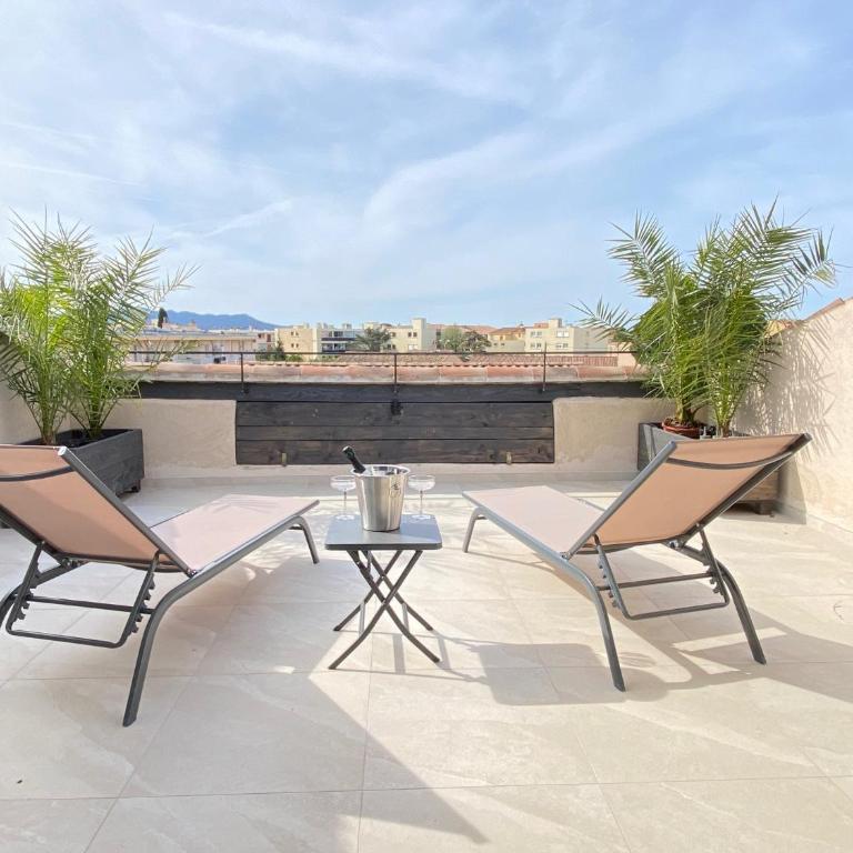 Duplex Sanary avec terrasses - Two-Bedroom Apartment - 9