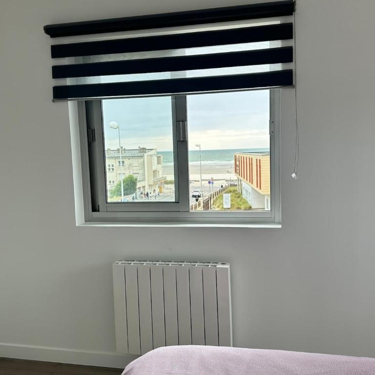 Beachfront Apartment - Two-Bedroom Apartment - 5