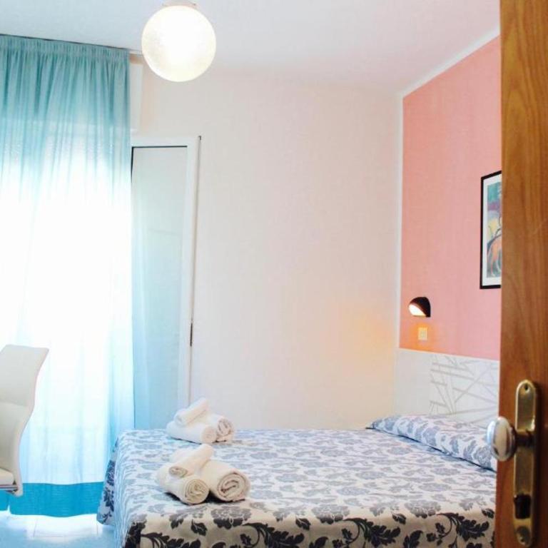 Hotel President - Camera Matrimoniale con Balcone - 5