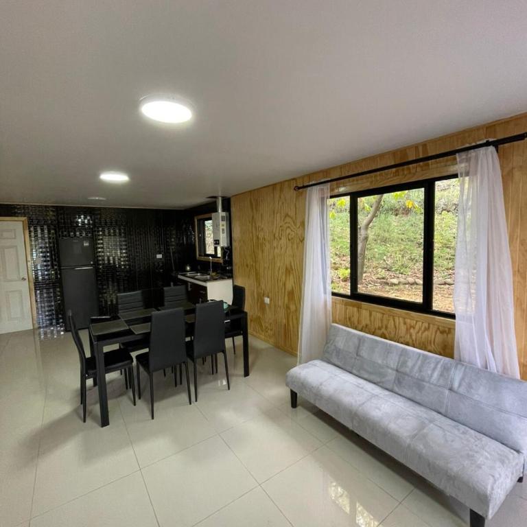 Cabaña en corazón del campo - Three-Bedroom Apartment - 3