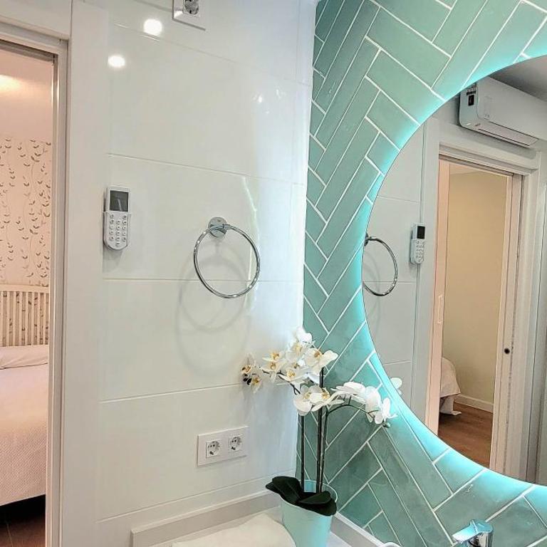 Tendillas Center Suite - Apartamento de 1 dormitorio con vistas a la ciudad - 10