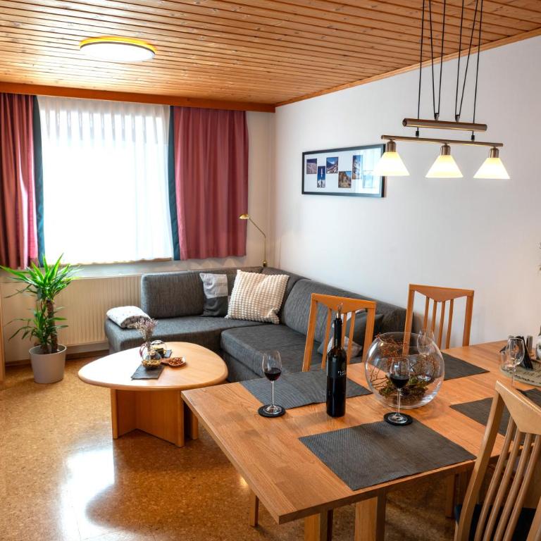 Haus Prodinger - Apartment mit 3 Schlafzimmern und Balkon - 9