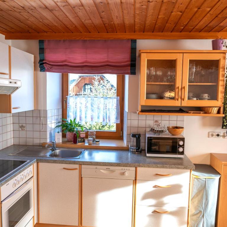 Haus Prodinger - Apartment mit 3 Schlafzimmern und Balkon - 5
