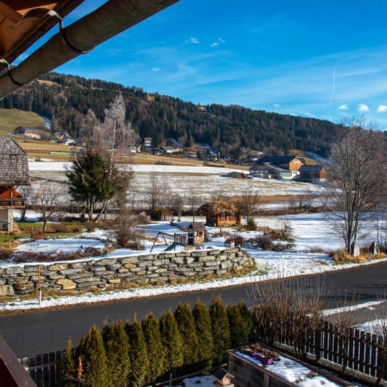 Haus Prodinger - Apartment mit 3 Schlafzimmern und Balkon - 11