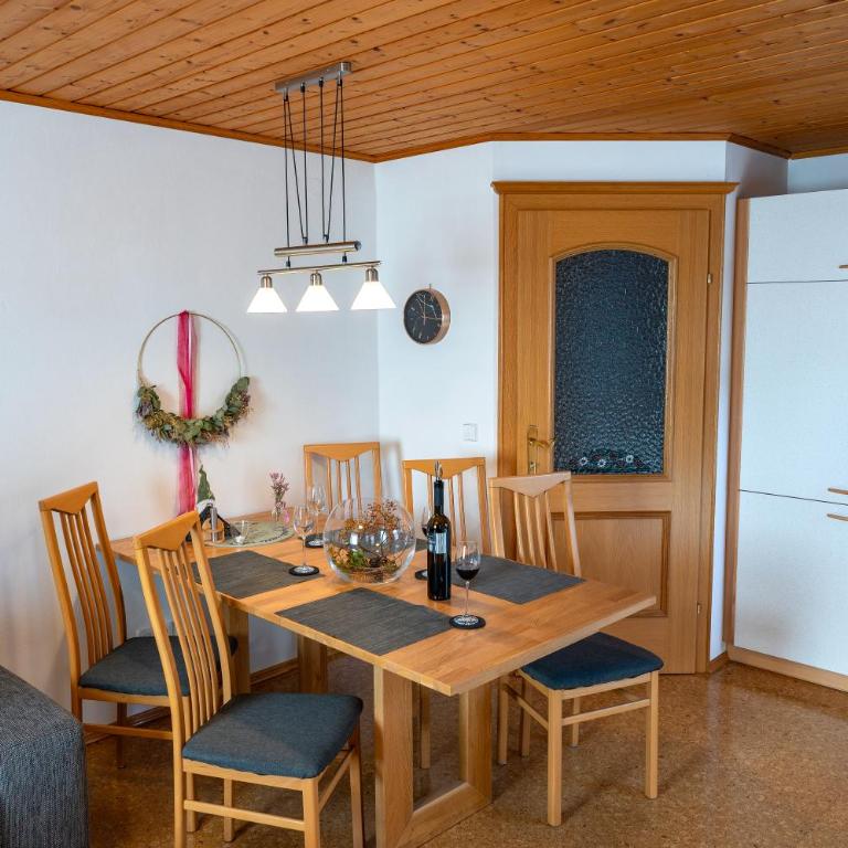 Haus Prodinger - Apartment mit 3 Schlafzimmern und Balkon - 16