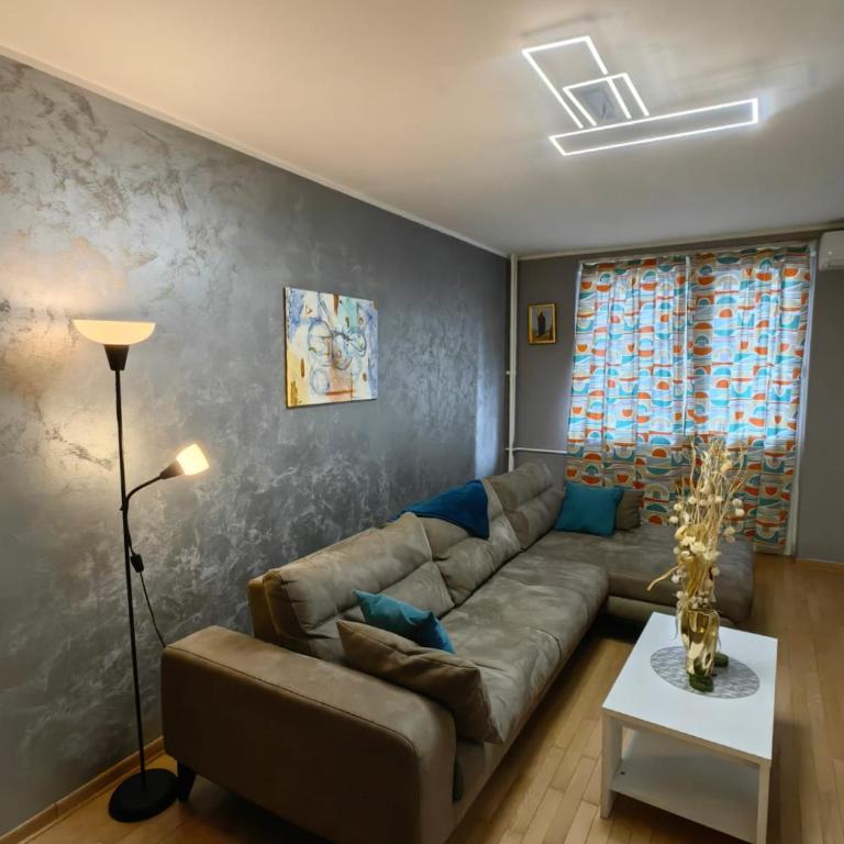 Apartman X - One-Bedroom Apartment - 1