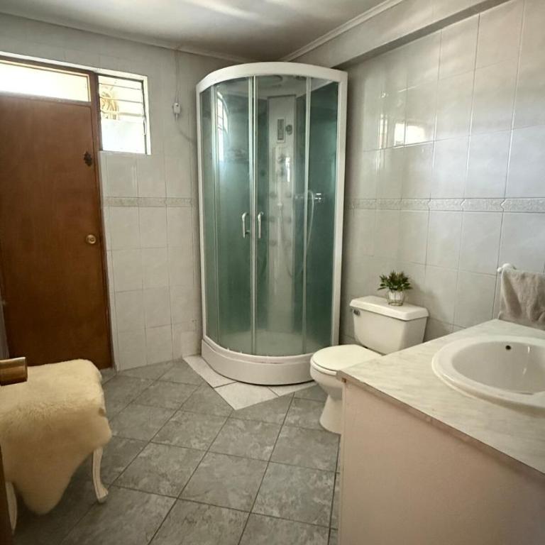 Large house for the weekend - One-Bedroom House - 15