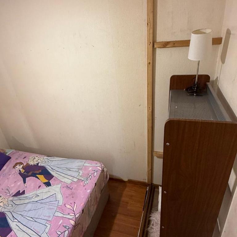 Large house for the weekend - One-Bedroom House - 65