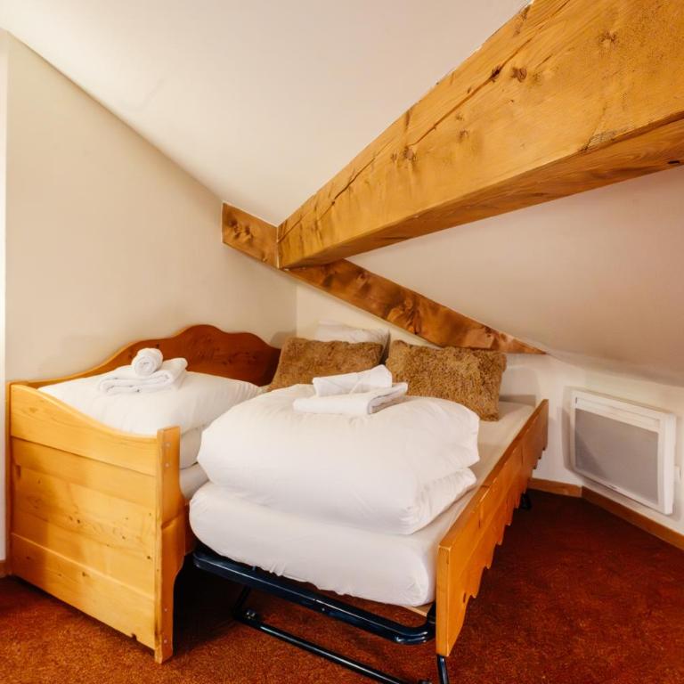 Le Cocon - Appartement 1 Chambre avec Balcon et Vue sur les Montagnes - 3