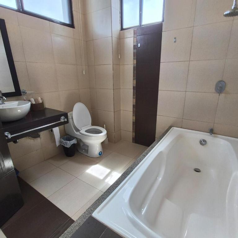 Enchanted Haven - Villa - 25
